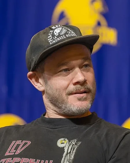 Aaron Ashmore
