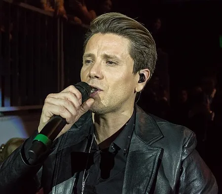 Andrés De León