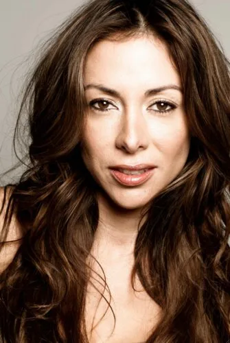 Arlene Tur