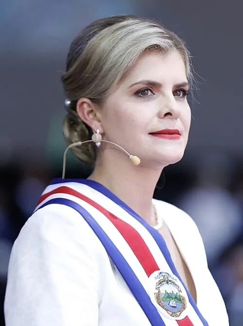 Laura Fernández