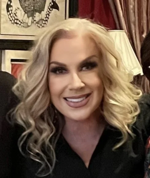 Laura Zapata