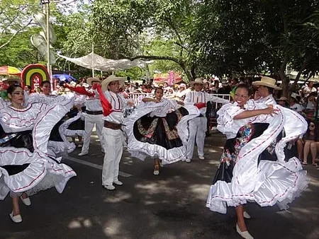 Maruja Yusti