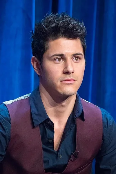 Michael J Willett